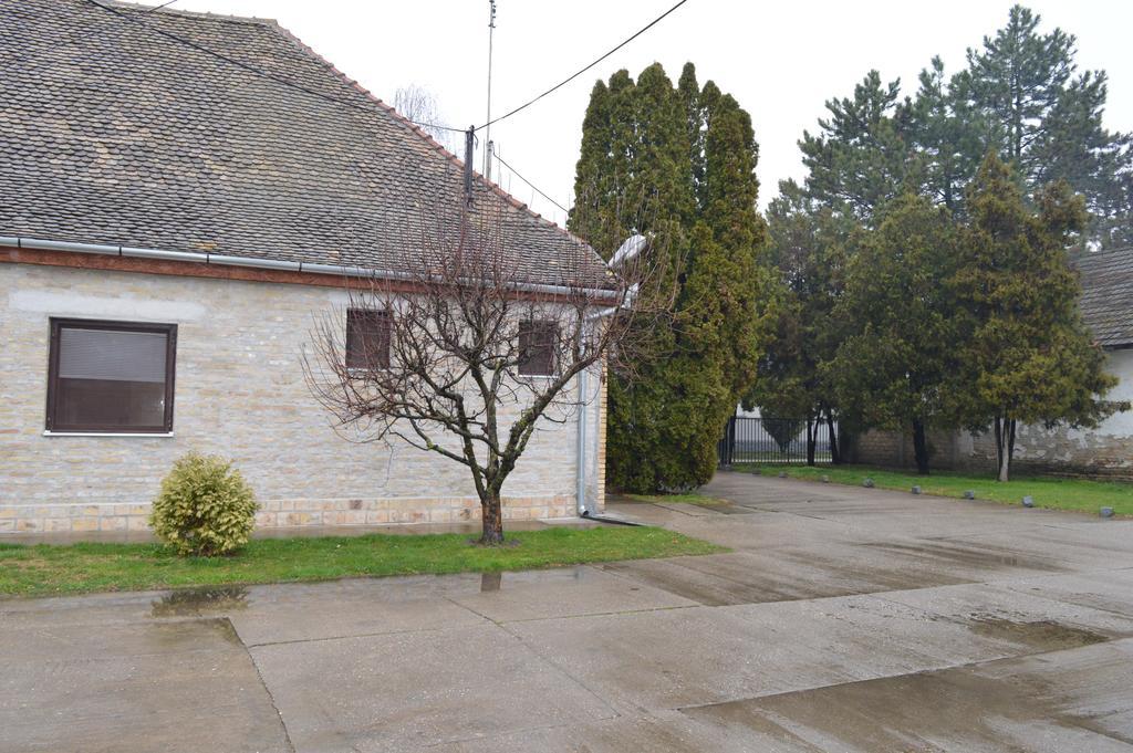Bezdan Guesthouse Exterior foto